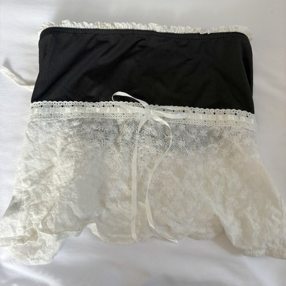 Black and white strapless lace top